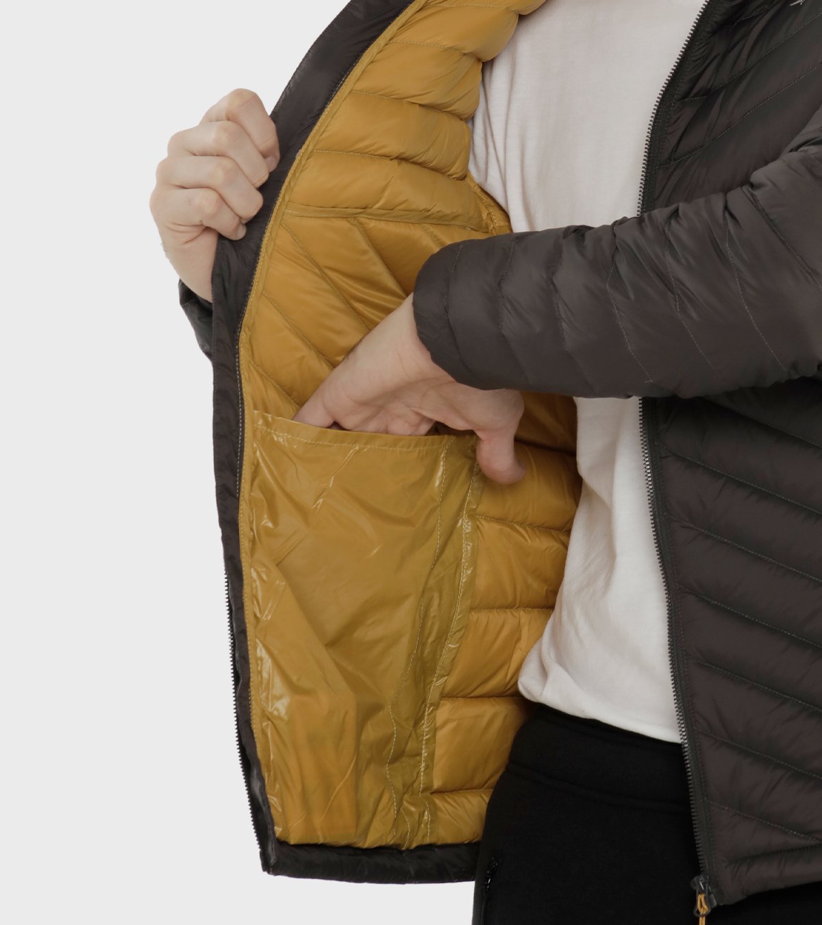 Campera de hombre Neegan con capucha