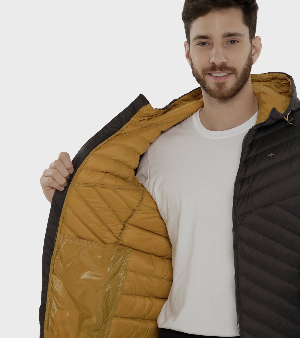 Campera de hombre Neegan con capucha