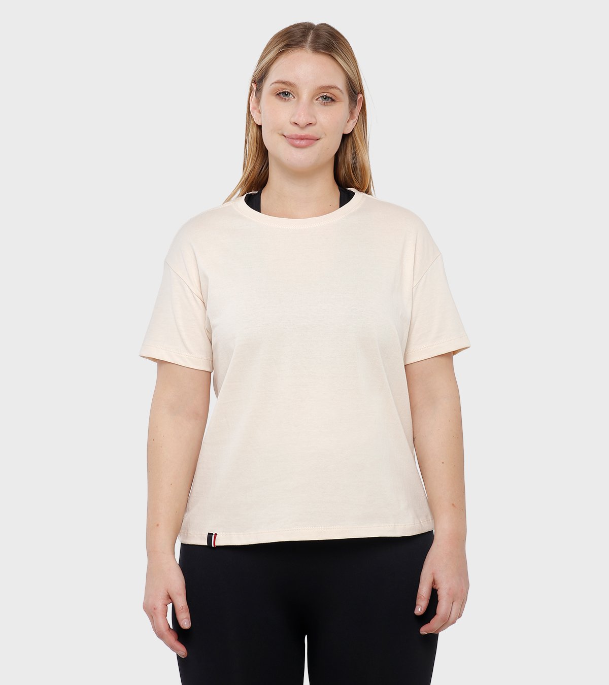 Remera de mujer Essential
