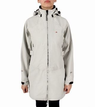 Piloto de mujer Ivonne