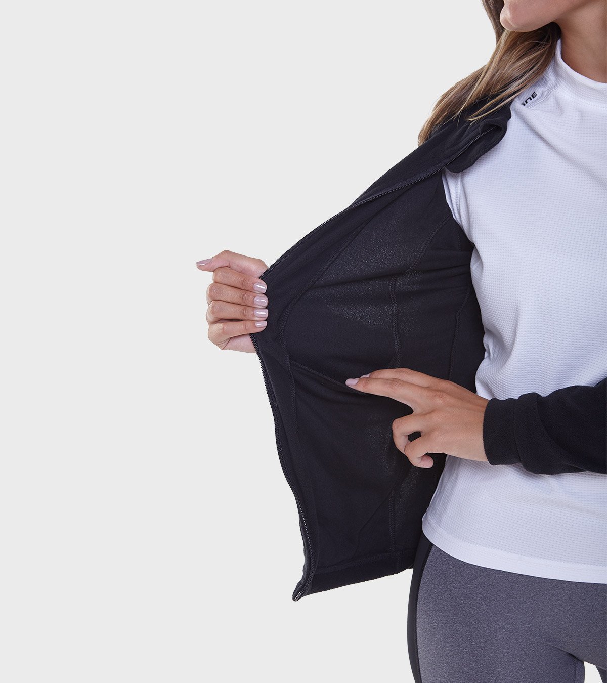 Campera de mujer de micropolar con capucha Aradia