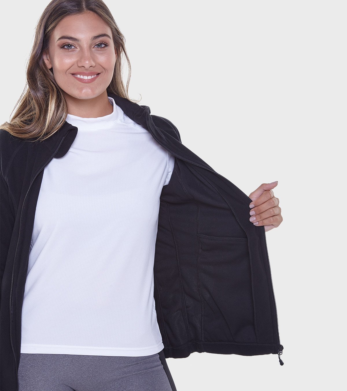 Campera de mujer de micropolar con capucha Aradia