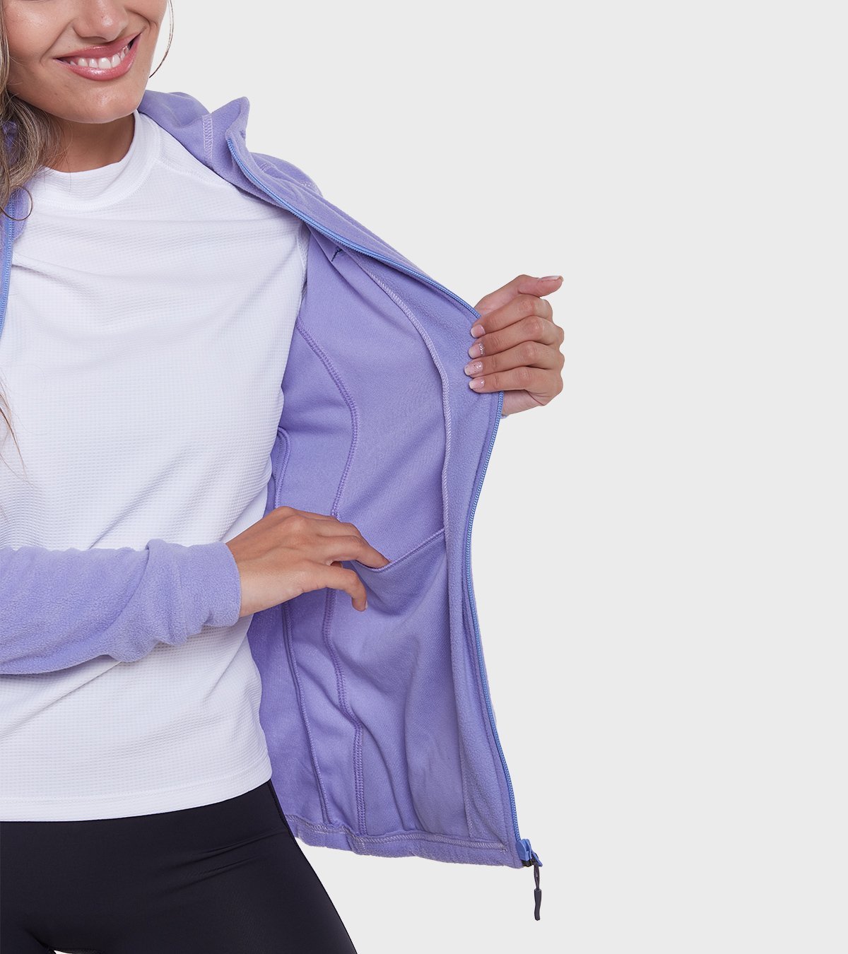Campera de mujer de micropolar con capucha Aradia