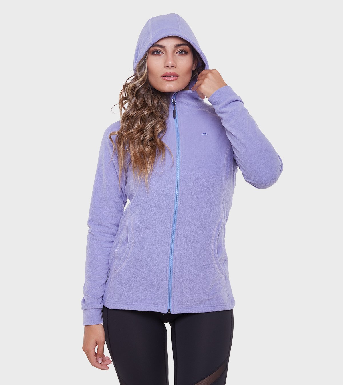 Campera de mujer de micropolar con capucha Aradia