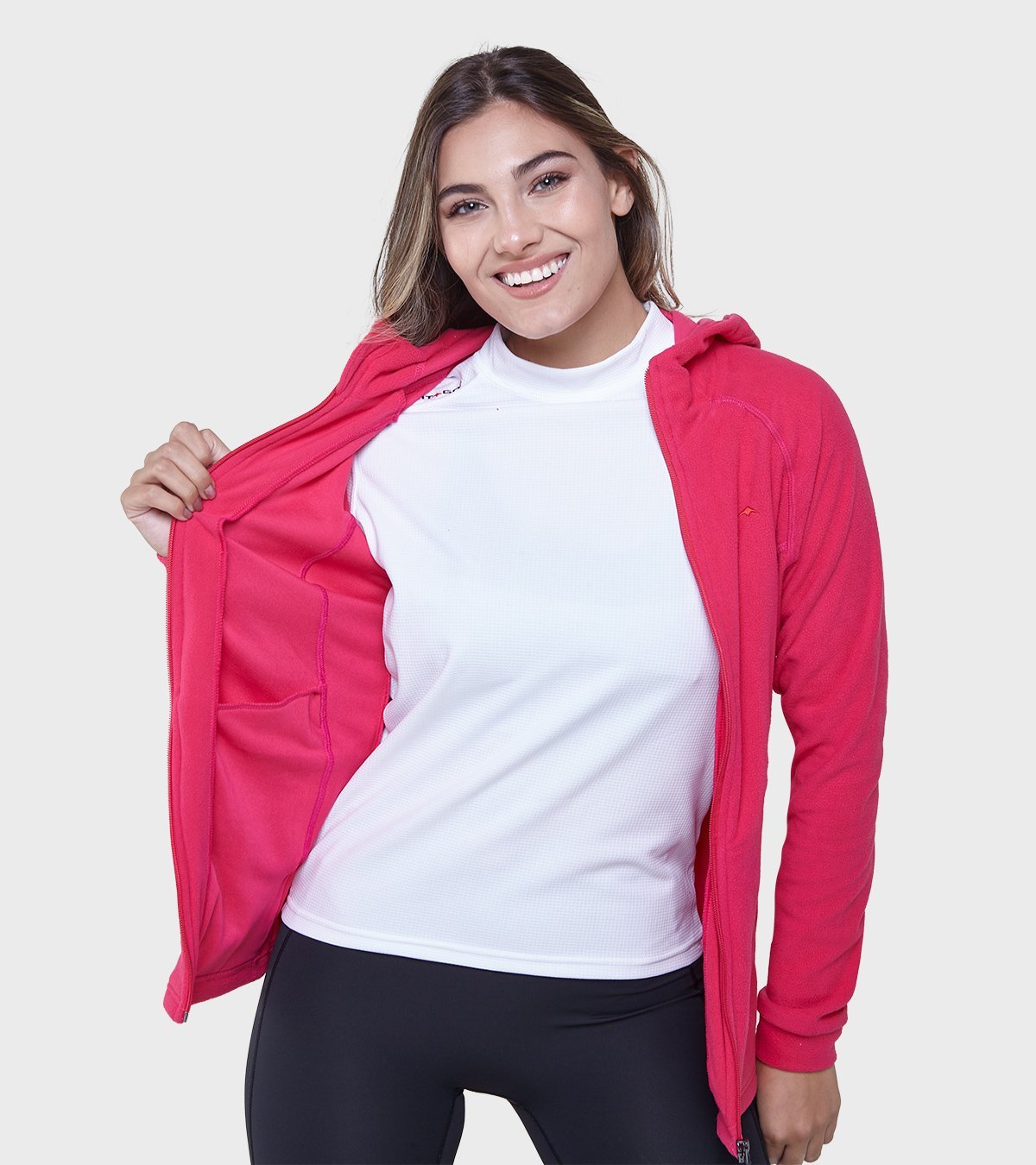 Campera de mujer de micropolar con capucha Aradia