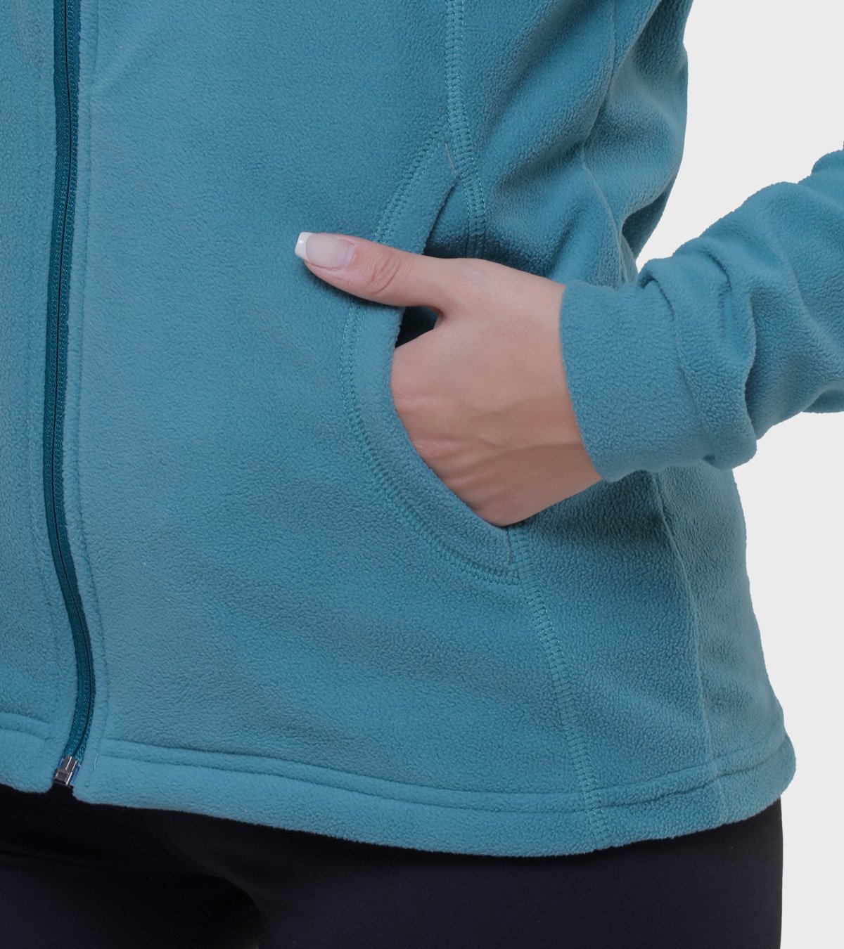 Campera de mujer de micropolar con capucha Aradia