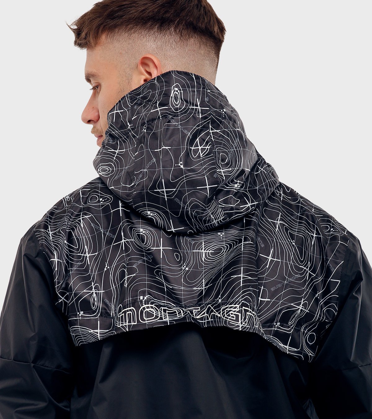 Rompeviento de hombre Chase