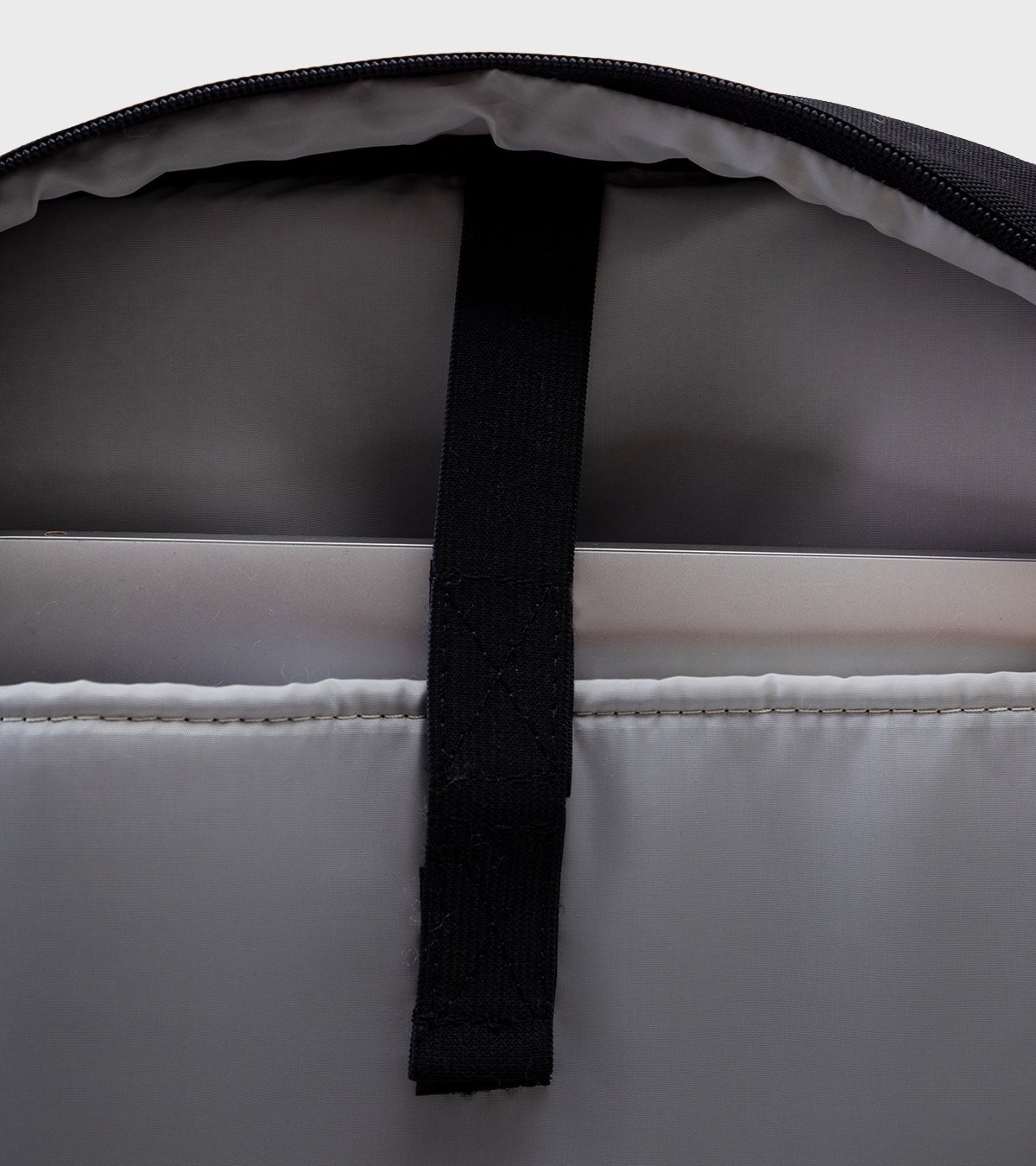 Mochila Conmuter 18 Lts