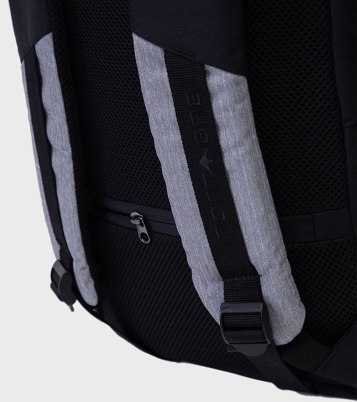 Mochila Conmuter 18 Lts