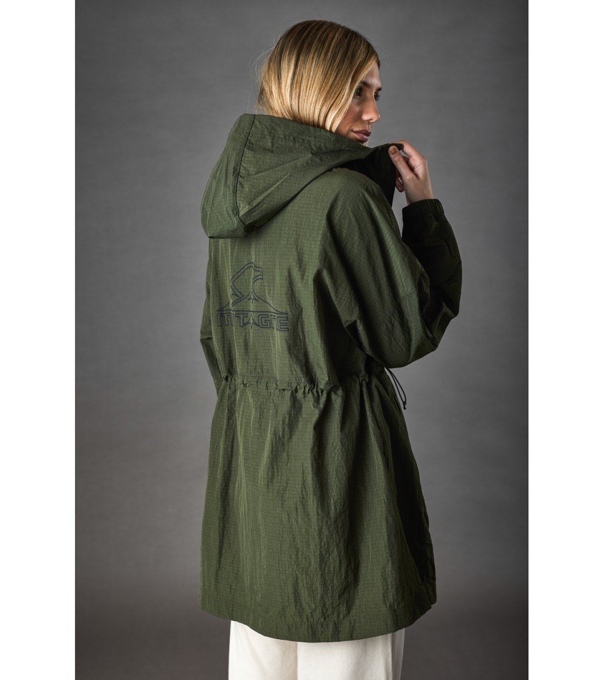 Parka de mujer Tesis M