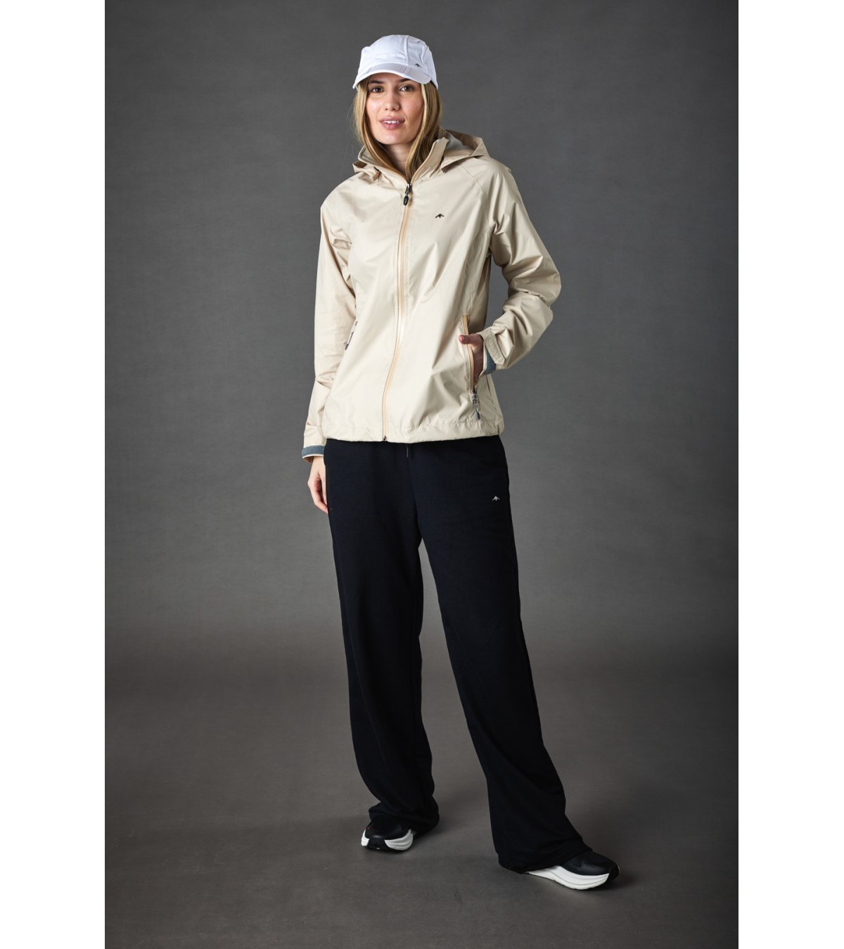 Rompeviento de mujer Eluney