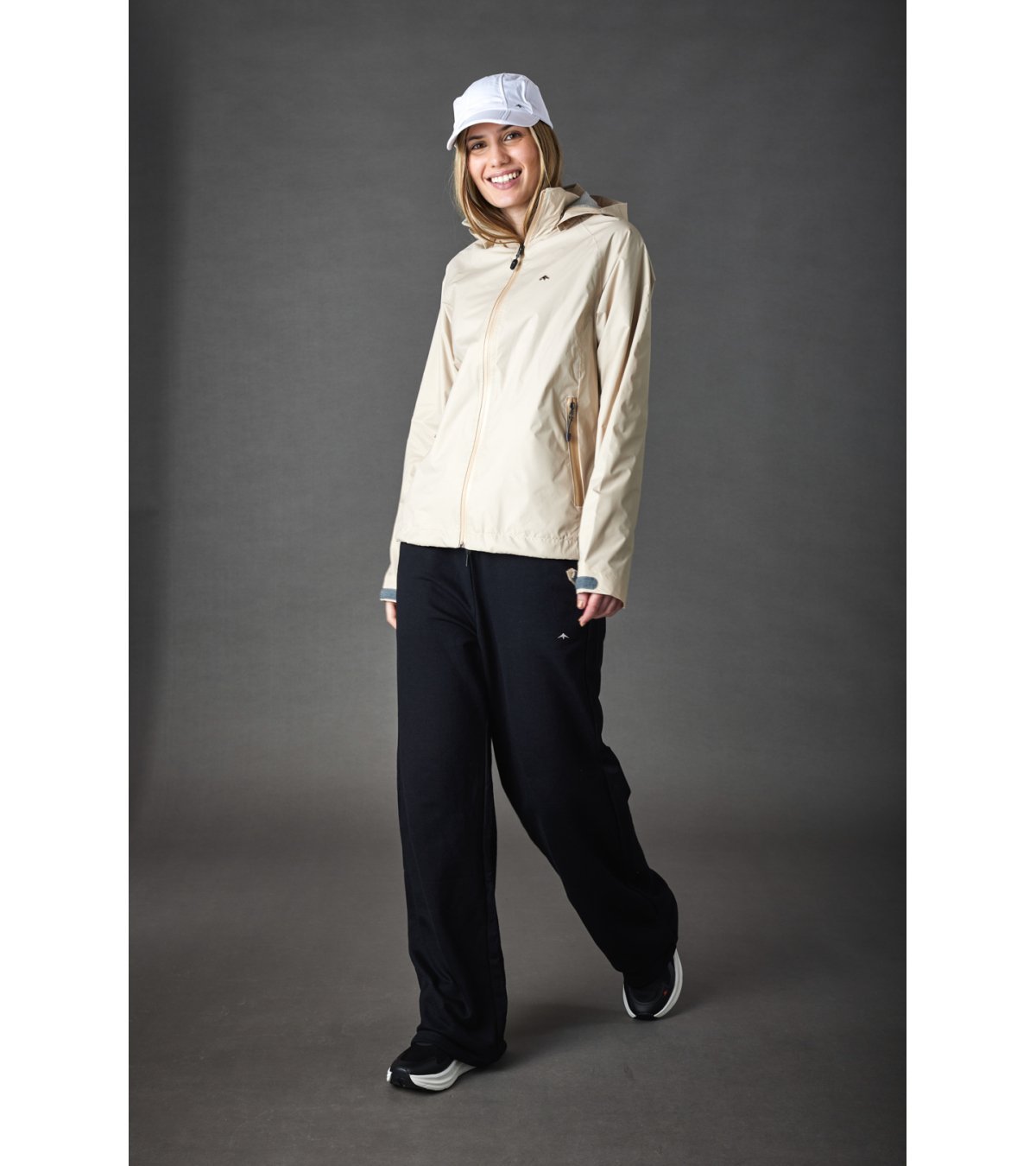 Rompeviento de mujer Eluney