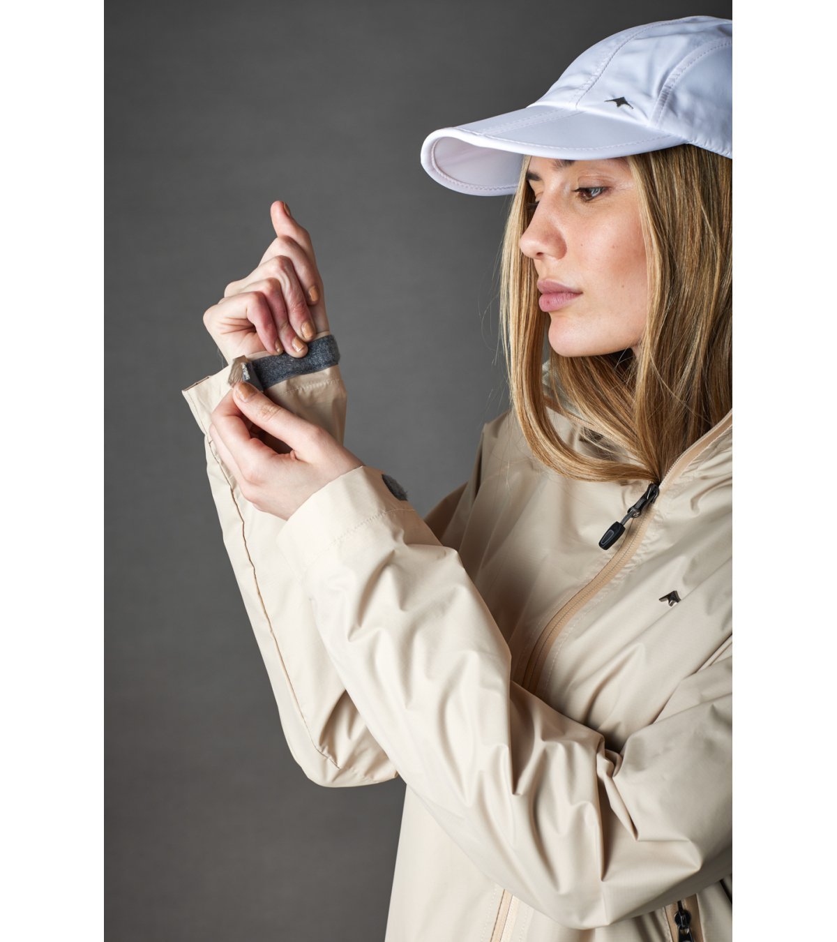 Rompeviento de mujer Eluney