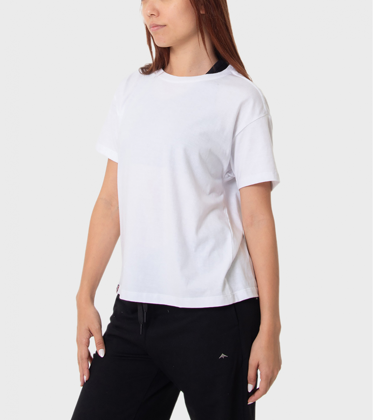 Remera de mujer Essential