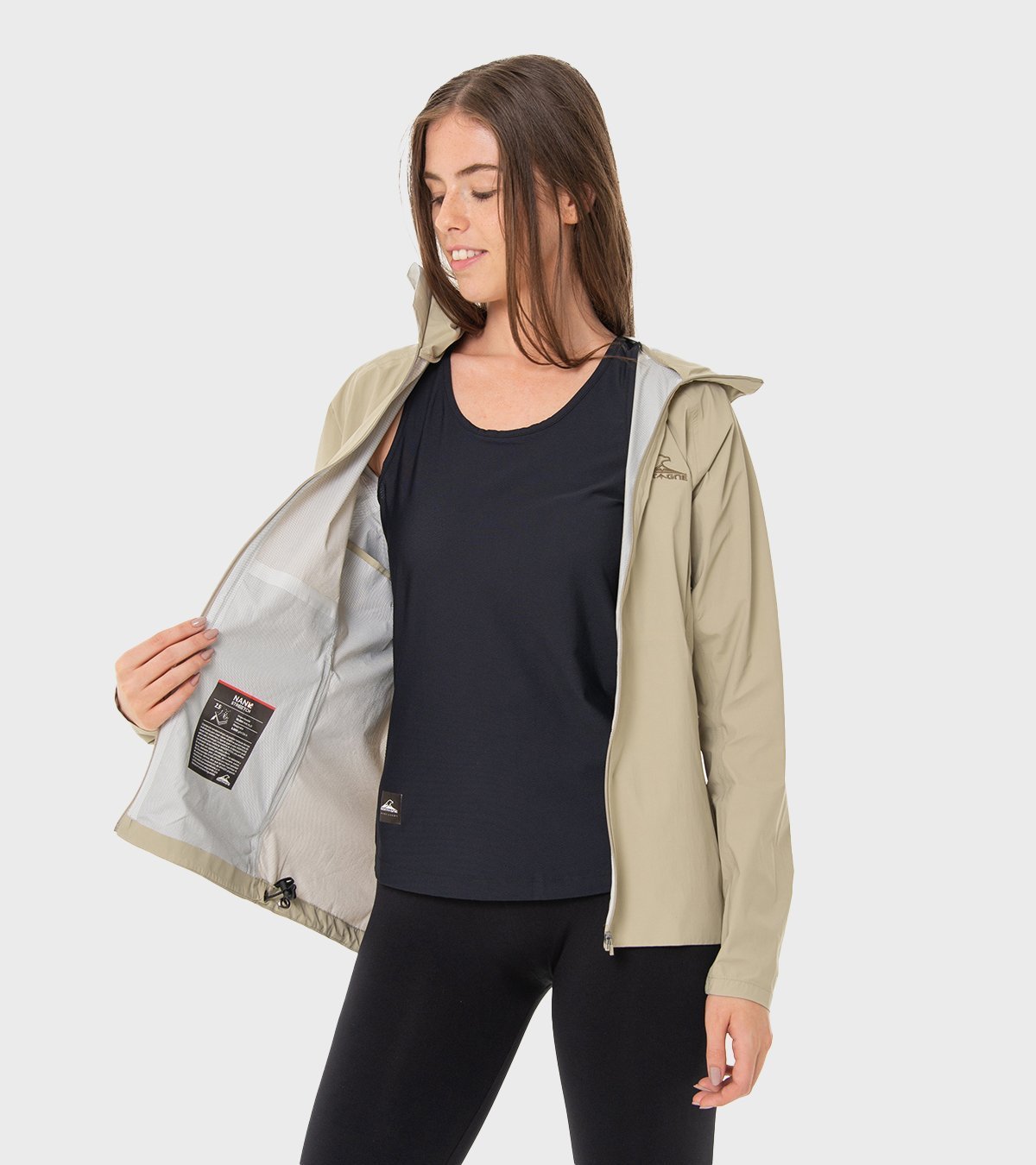 Campera de mujer impermeable Nanostretch M