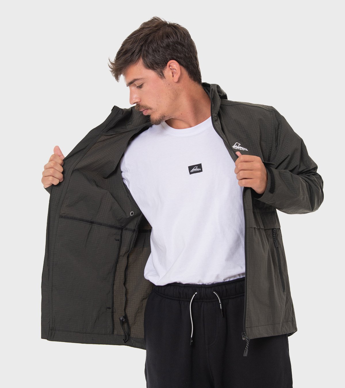 Rompeviento de hombre Crater