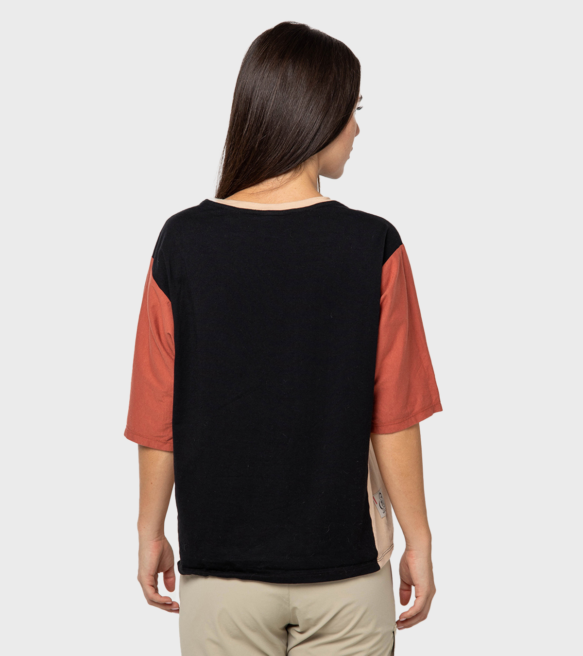 Remera de mujer Raiz